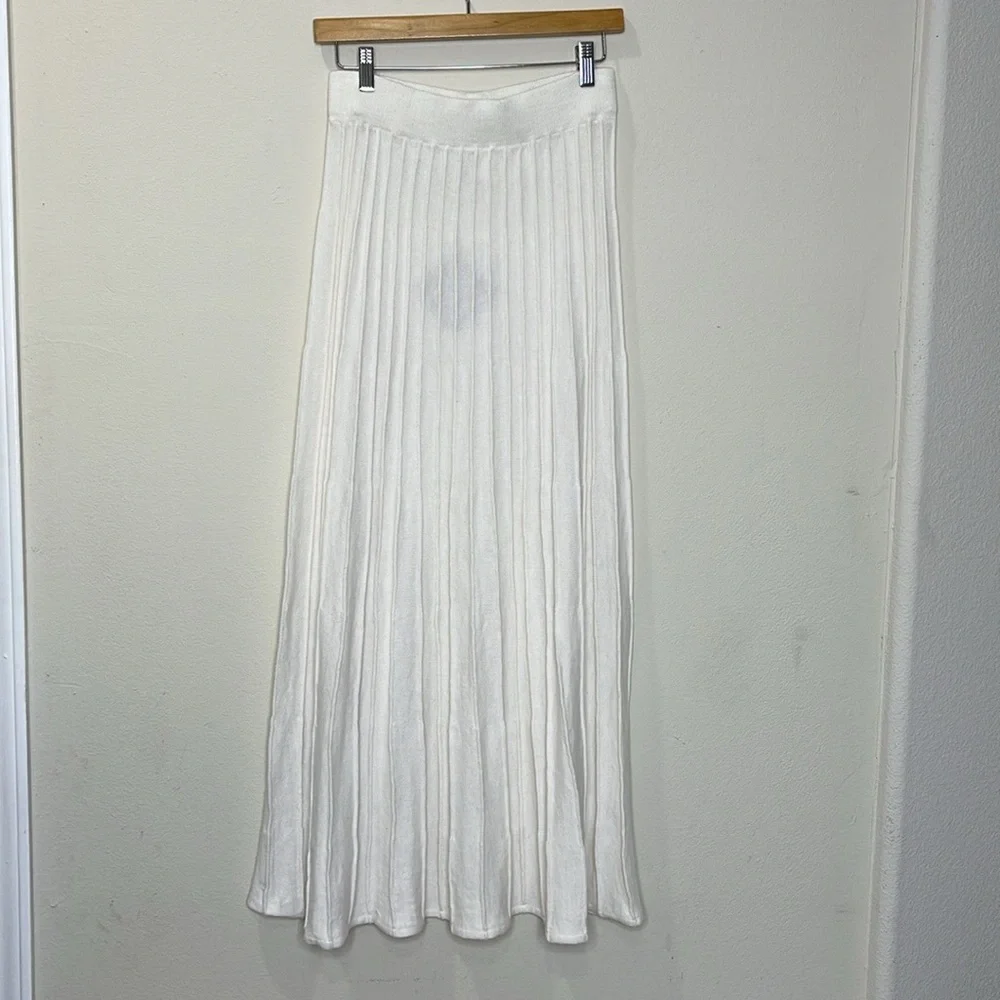 American Glamour Badgley Mischka Knit White Maxi Skirt